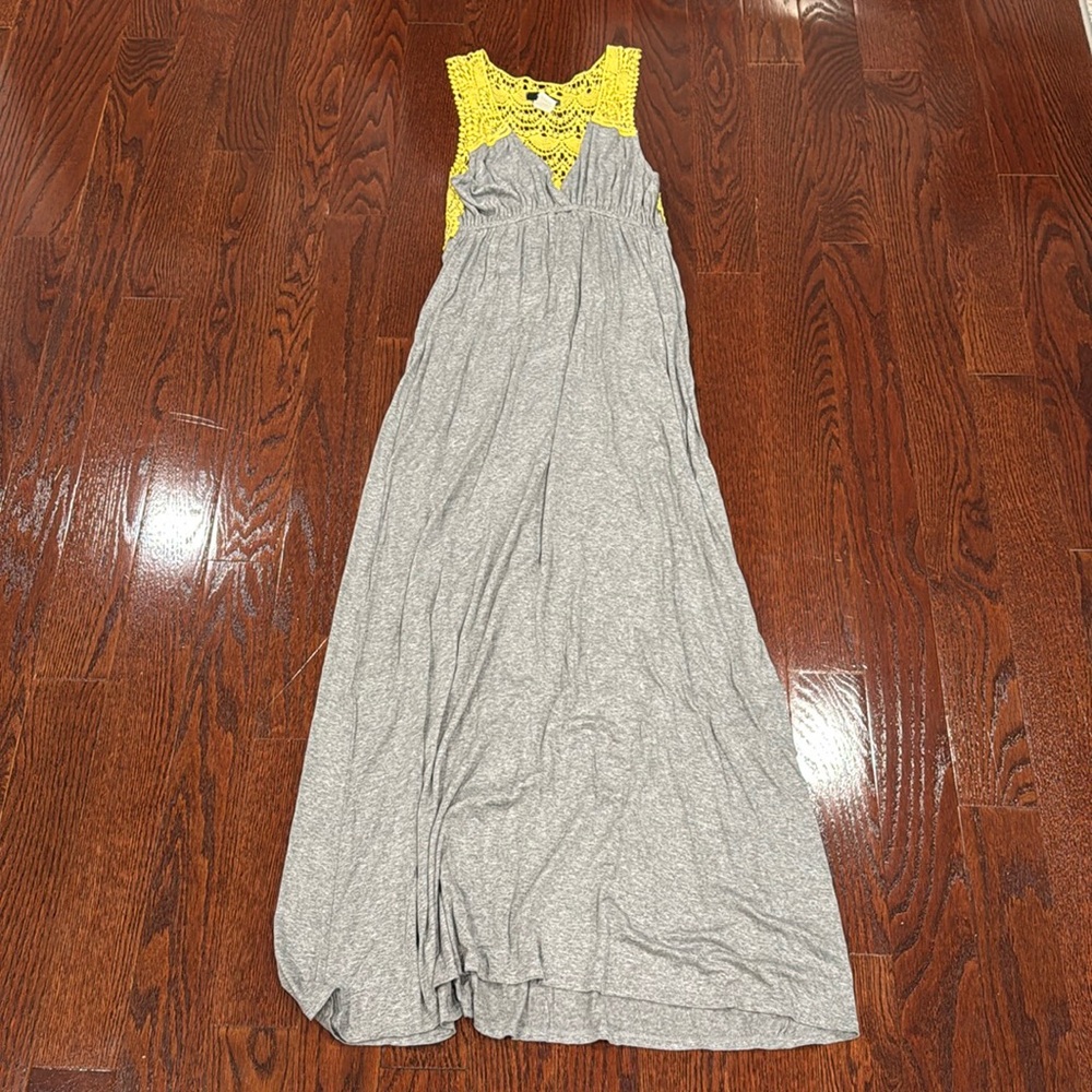 AQUA Maxi Embroidered Dress